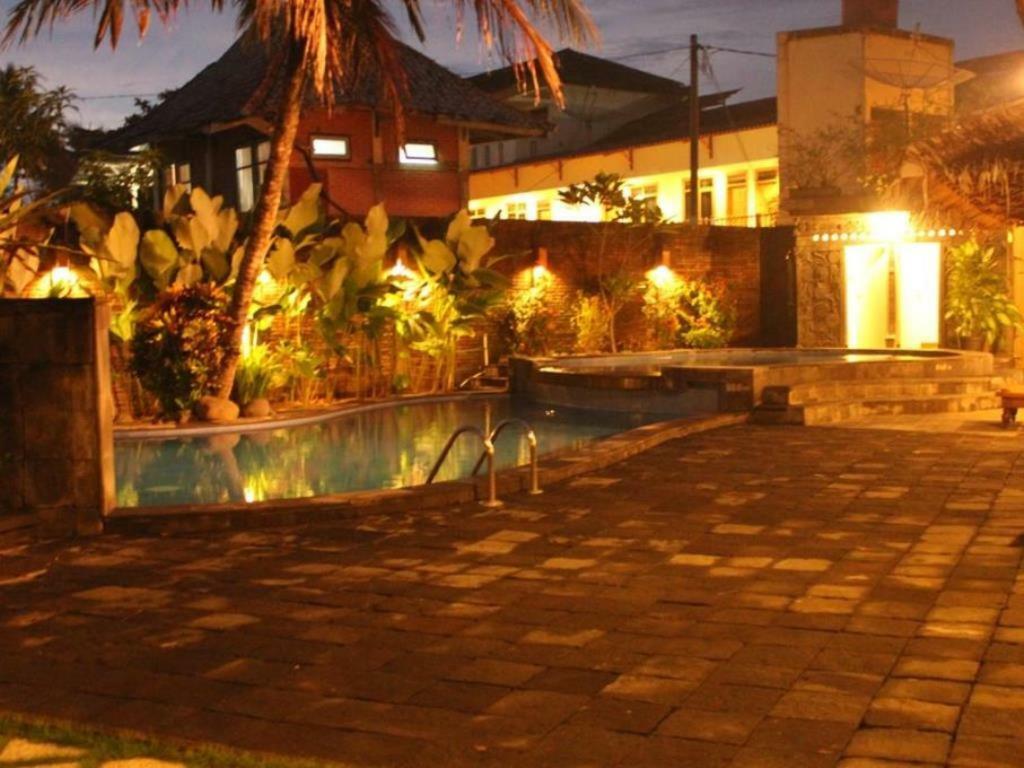 Nyiur Resort Hotel Pangandaran Esterno foto